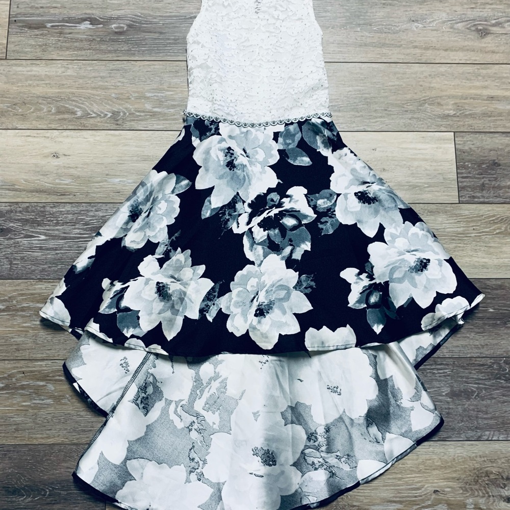 Girls size 12 Dress fancy